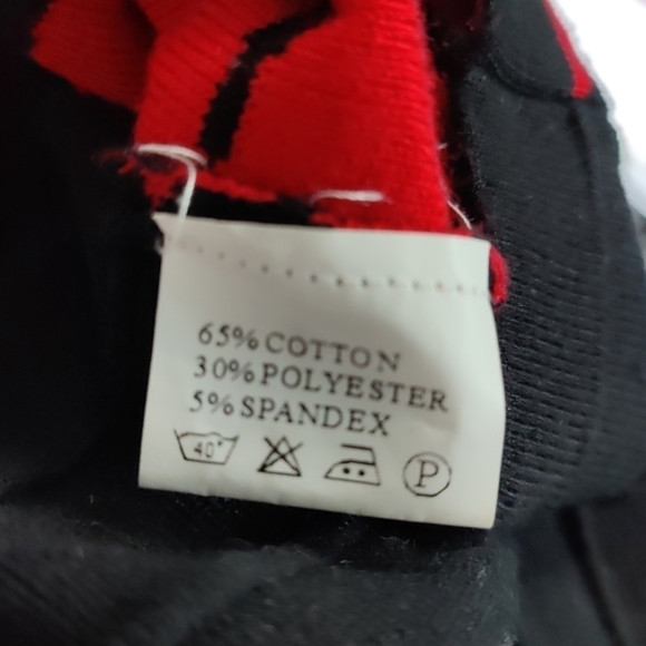 Black and Red graphic print Sweater Dress - Picture 7 of 7